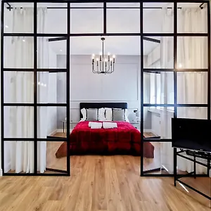 Chiclife - Florentin Downtown Apartament